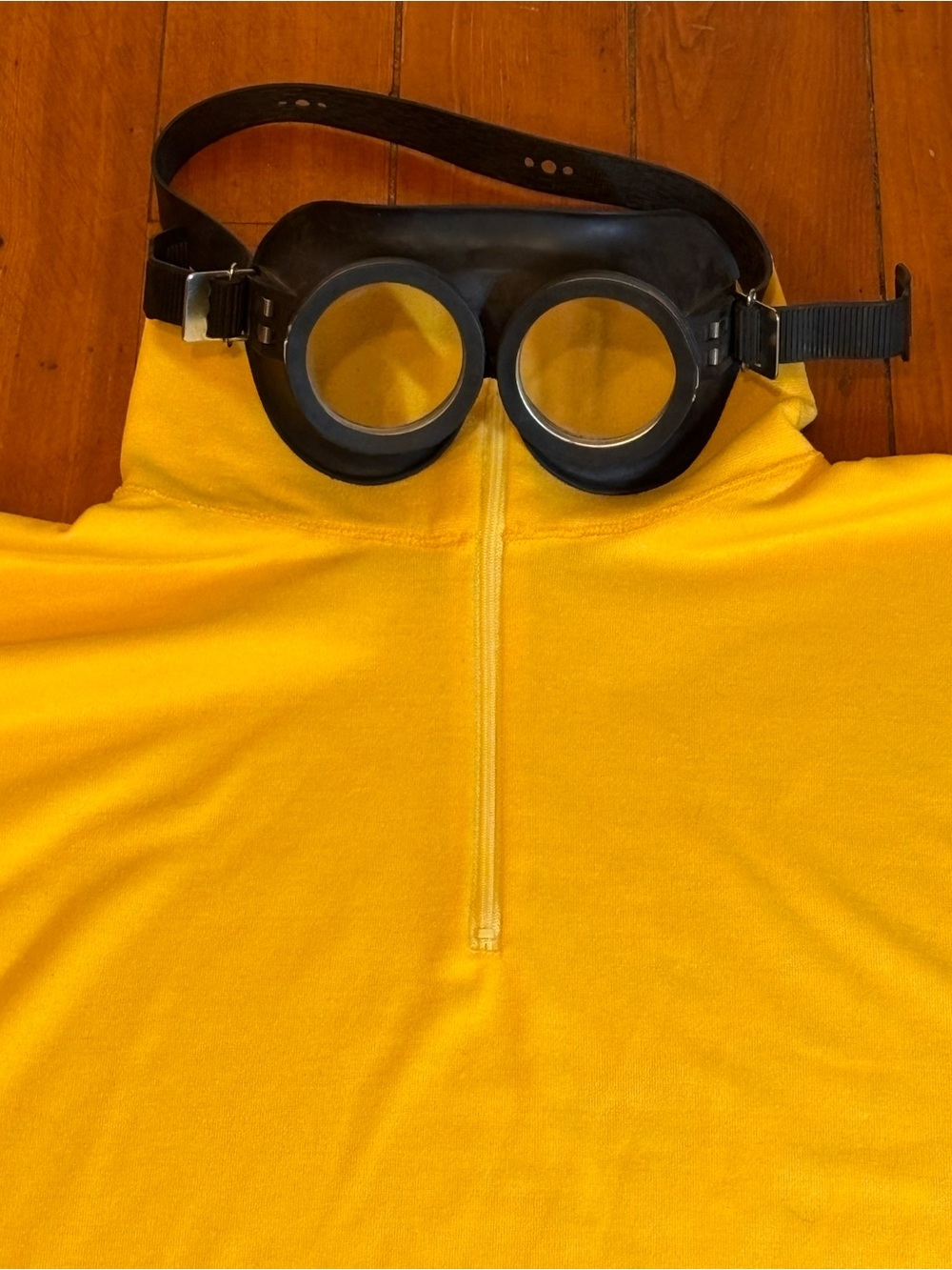 Men’s XL Yellow Quarter Zip Minion Halloween Costume Shirt USA Polarmax